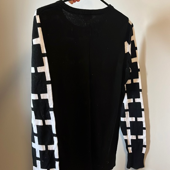 Black and White Sweater - Picture 2 of 2